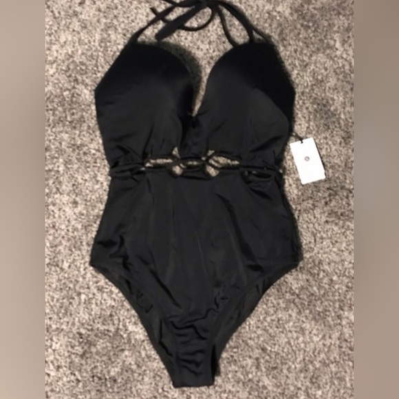 Shade & Shore Other - NWT Shade and Shore one piece black swimsuit size 32DD